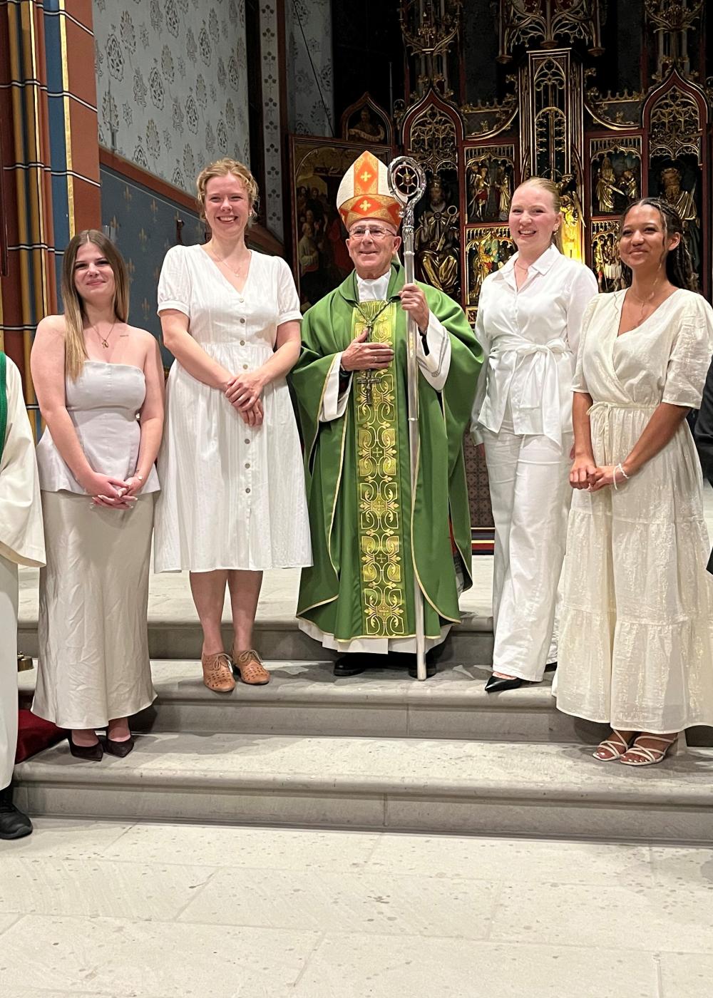 PP_2026-Erwachsenentaufe-Firmung_Gruppenbild.jpg